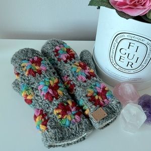 Cute crochet knit mittens
